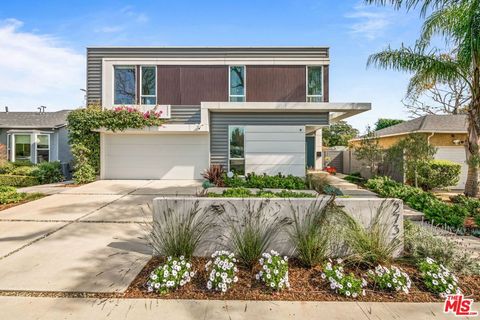 Photo of 2736 Armacost Avenue, Los Angeles, CA 90064 (MLS # 25629447)