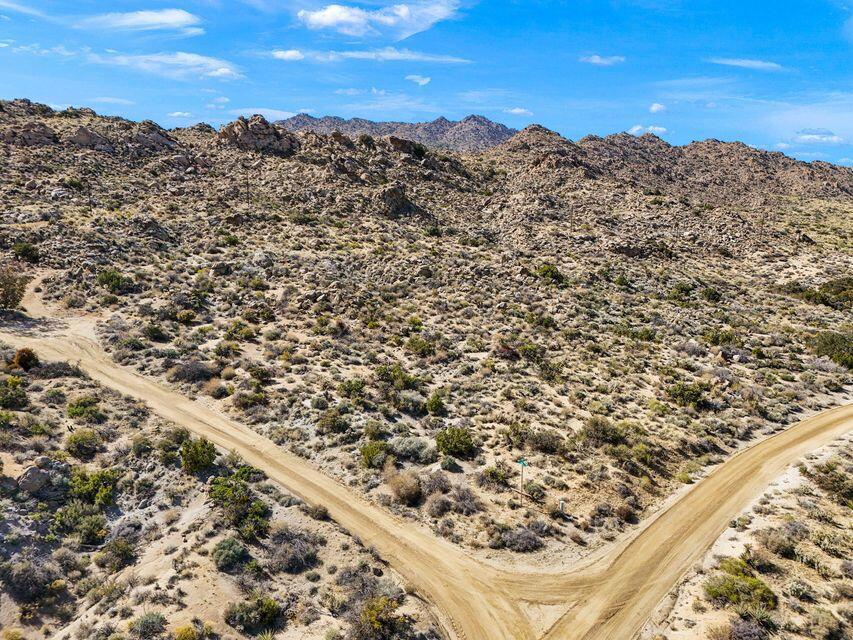 0 Avenida Los Feliz Avenue