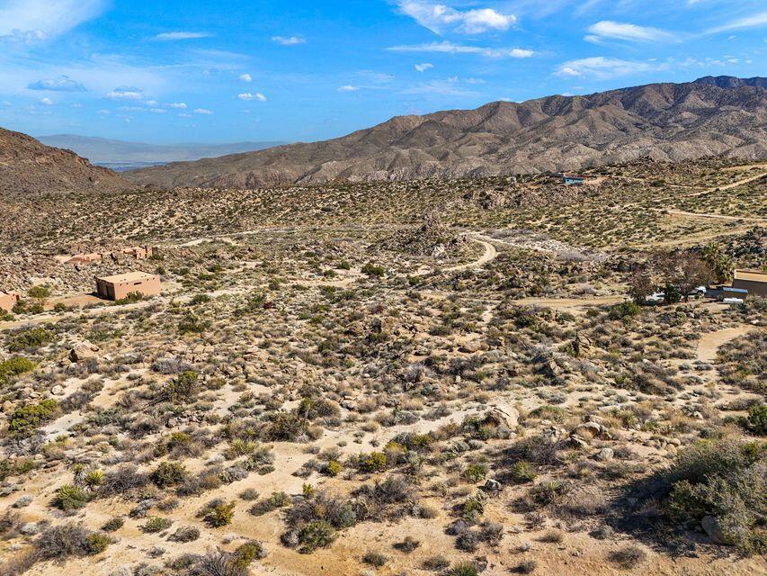 0 Avenida Los Feliz Avenue