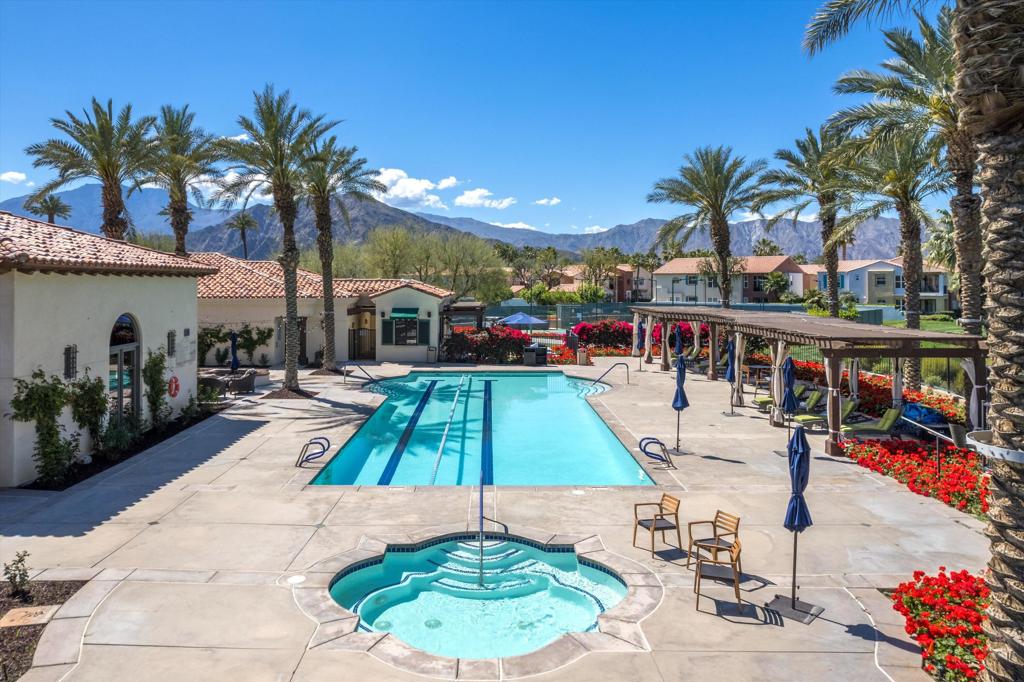 Mountain View CC - Residential