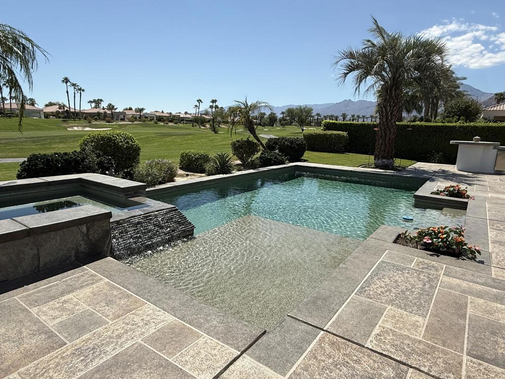 Mountain View CC - Residential