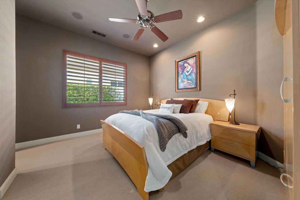 Mountain View CC - Residential
