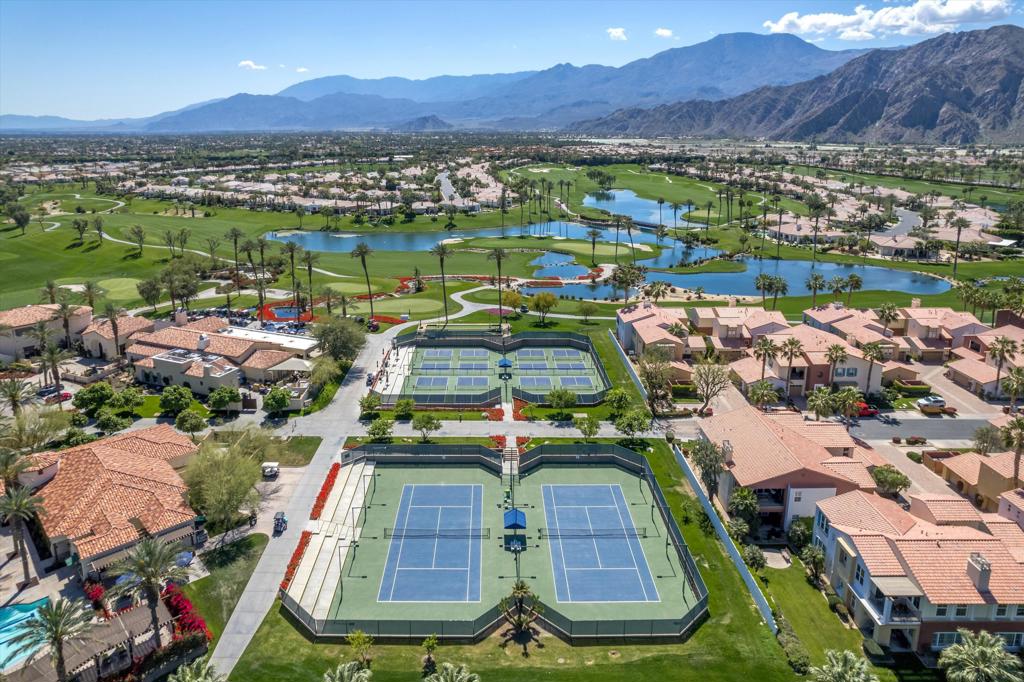 Mountain View CC - Residential