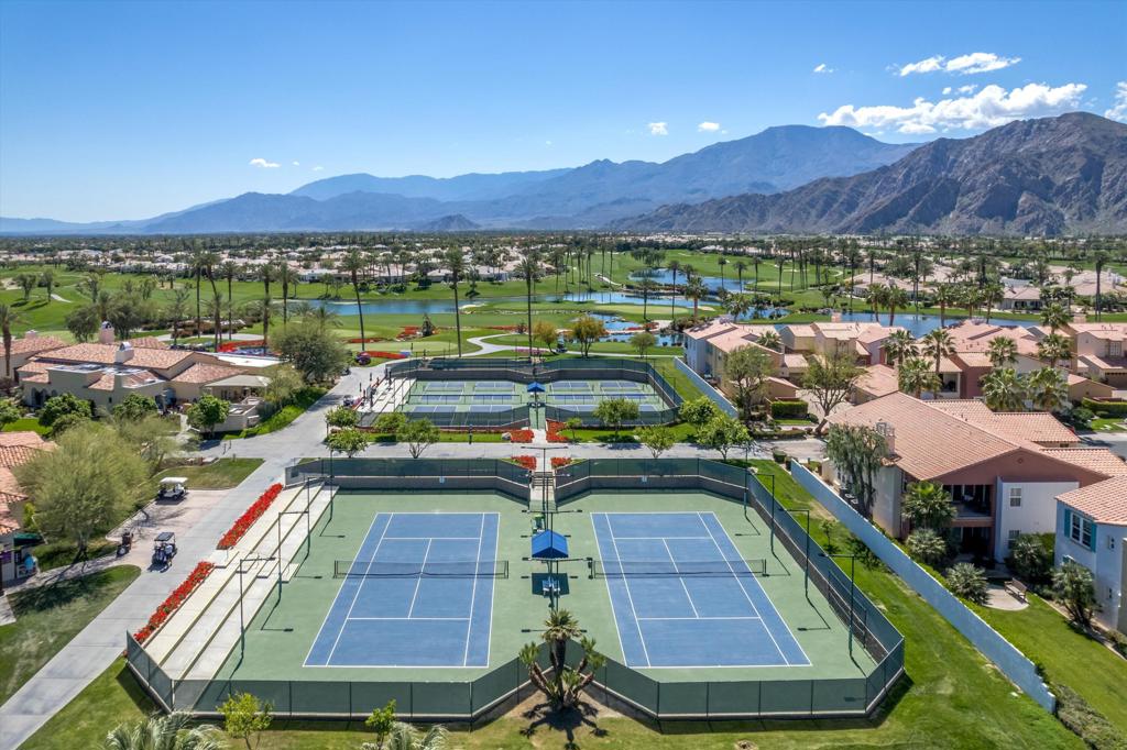 Mountain View CC - Residential