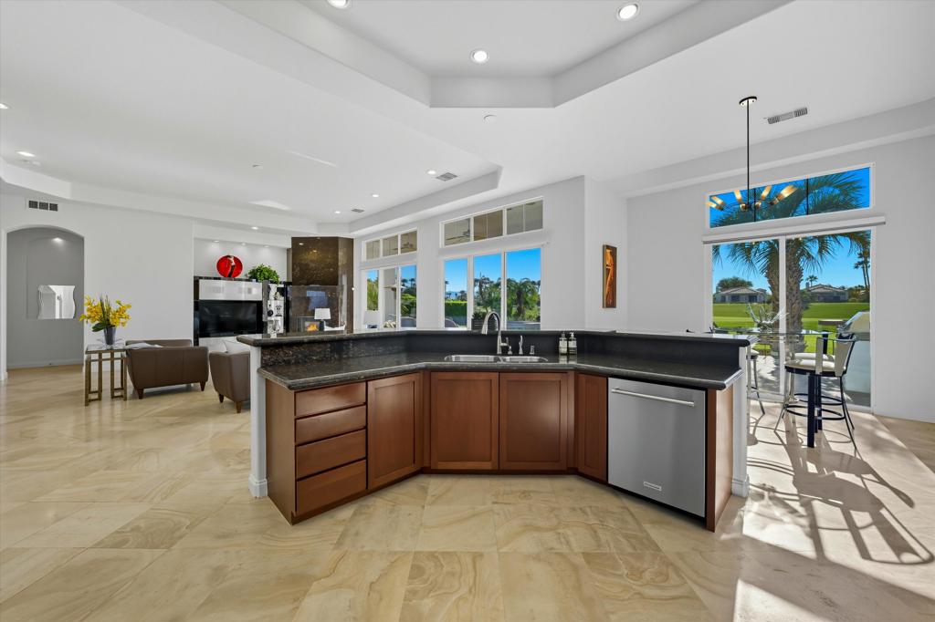 Mountain View CC - Residential