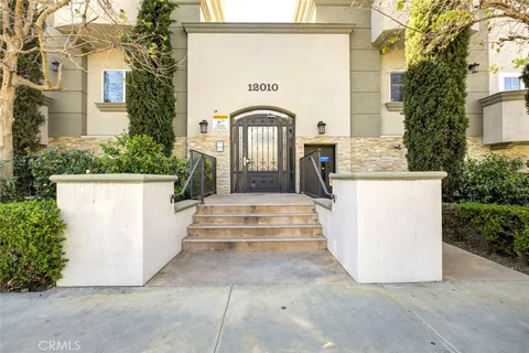 12010 Magnolia Boulevard Unit 106, Valley Village, CA 91607 - MLS#: GD26052648