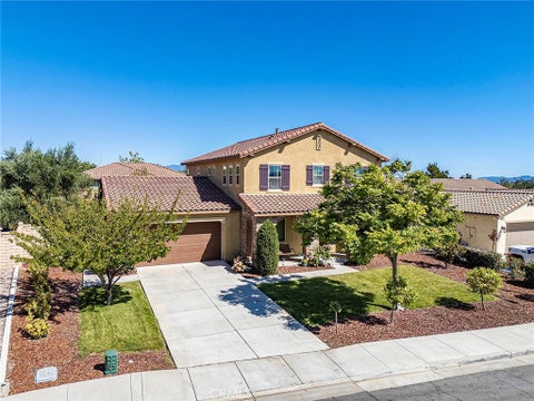 Photo of 35530 Birchbrook LN, Winchester, CA 92596 (MLS # AR26198937)