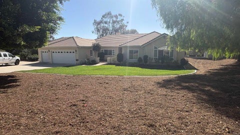 Photo of 1352 Tierra Roja Drive, Fallbrook, CA 92028 (MLS # NDP2609251)