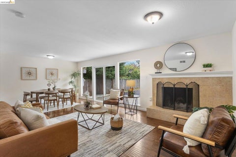Photo of 3011 Glynis Dr DR, Richmond, CA 94806 (MLS # 41152319)