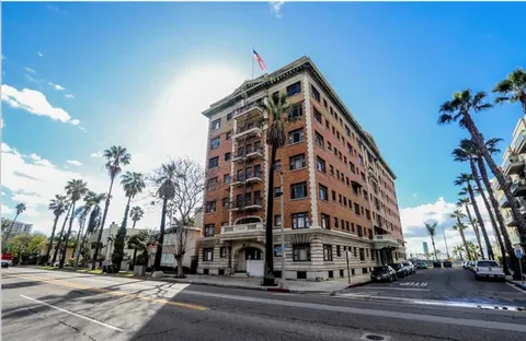 MLS: OC26079427