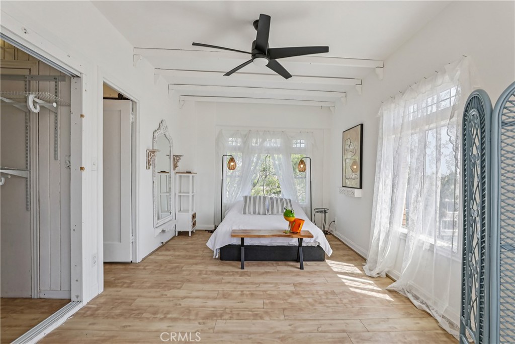 1030 E Ocean Blvd 401