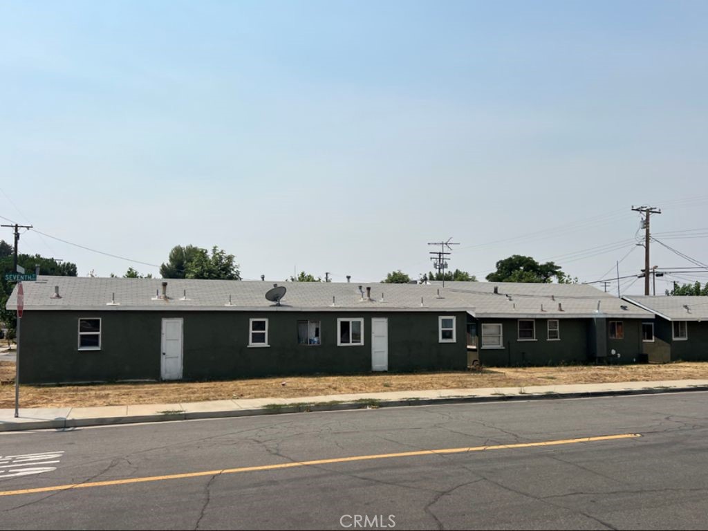 677 Magnolia Avenue