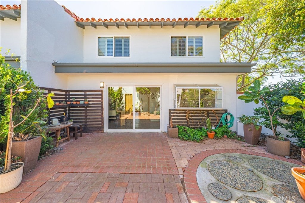 2214 Vista Hogar