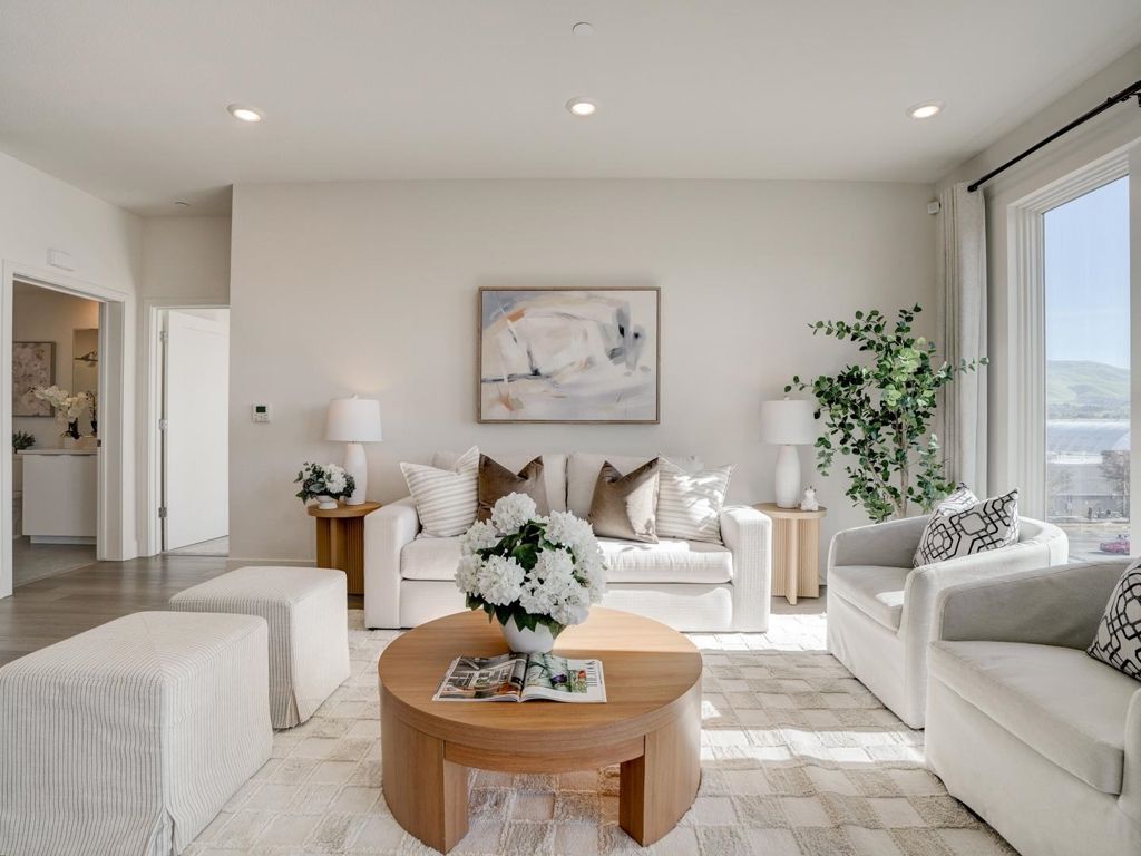 Photo of 3512 Vision Cmn Cmn #420, Fremont, CA 94538 (MLS # 41123055)