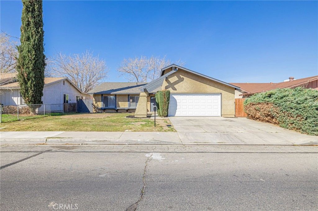 Photo of 44125 Rodin Ave, Lancaster, CA 93535 (MLS # SR26057363)