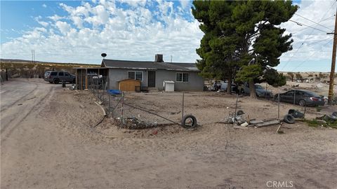 Photo of 244 Woodham Avenue, Barstow, CA 92311 (MLS # DW25149494)