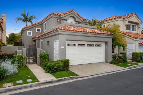 Photo of 37 Shearwater, Newport Beach, CA 92660 (MLS # NP26165687)