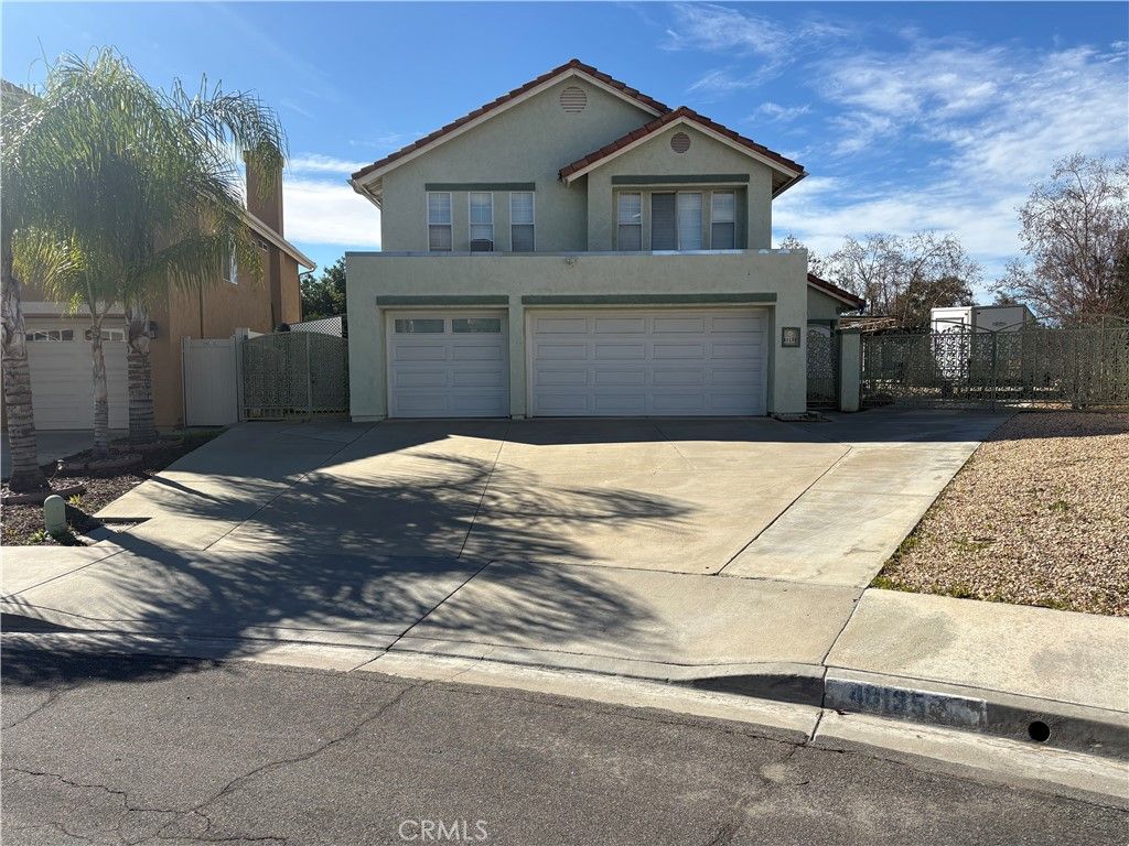 Photo of 40135 Festival Road, Murrieta, CA 92562 (MLS # SW26010800)
