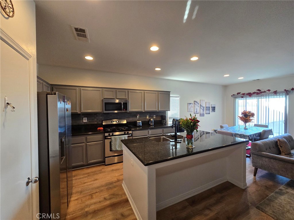 64033 Baylor Mountain Court