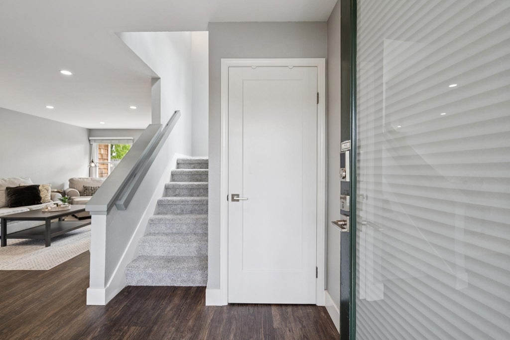 641 Centre Ct Ct, Alameda CA 94502