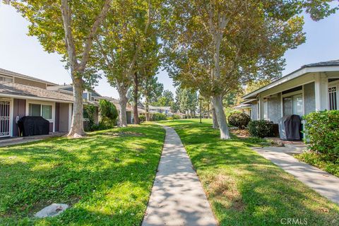 Photo of 527 Spring Road #19, Moorpark, CA 93021 (MLS # SR26046699)