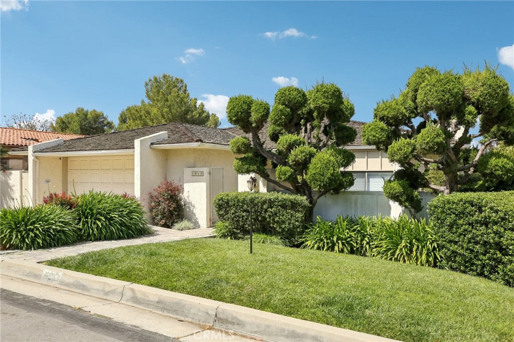 Classic Coastal Elegance in Prestigious Palos Verdes Estates
Located in one of California’s most coveted coastal communities, this beautifully maintained residence offers an ideal blend of timeless sophistication, generous scale, and everyday comfort. With five bedrooms and 3.5 bathrooms, the home is thoughtfully designed to accommodate families, professionals, or multigenerational living—delivering exceptional flexibility and privacy.
The main level features a tranquil primary suite, complete with a spacious full bathroom appointed with a soaking tub, separate shower, and ample closet space—providing a private retreat with convenient main-floor access. A separate guest bathroom is also positioned on this level for added comfort and functionality.
The lower level encompasses four generously proportioned bedrooms and two full bathrooms, creating a versatile layout that can accommodate additional family members, guest quarters, or dedicated office and recreation spaces. Throughout the home, soaring ceilings and expansive windows flood the interiors with natural light, enhancing the open and welcoming atmosphere. The well-appointed kitchen offers abundant cabinetry, extensive counter space, and an informal dining area—designed to support both daily living and effortless entertaining.
The private backyard is a true sanctuary, beautifully landscaped with mature fruit trees and vibrant greenery, and centered around a sparkling heated pool and spa—ideal for outdoor gatherings or peaceful relaxation.
Situated in the heart of Palos Verdes Estates, this residence offers access to panoramic ocean vistas, scenic coastal trails, and prestigious amenities, including nearby golf courses, beaches, and boutique shopping. The neighborhood is known for its tranquility, natural beauty, and exceptional community character.
Served by the Palos Verdes Peninsula Unified School District—one of California’s highest-performing public school systems—this home presents an outstanding opportunity to enjoy an elevated lifestyle in a premier location.
The seller is highly motivated—bring your best offer and experience the exceptional quality of life Palos Verdes Estates is known for.