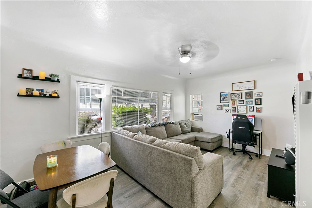 421 N Rose