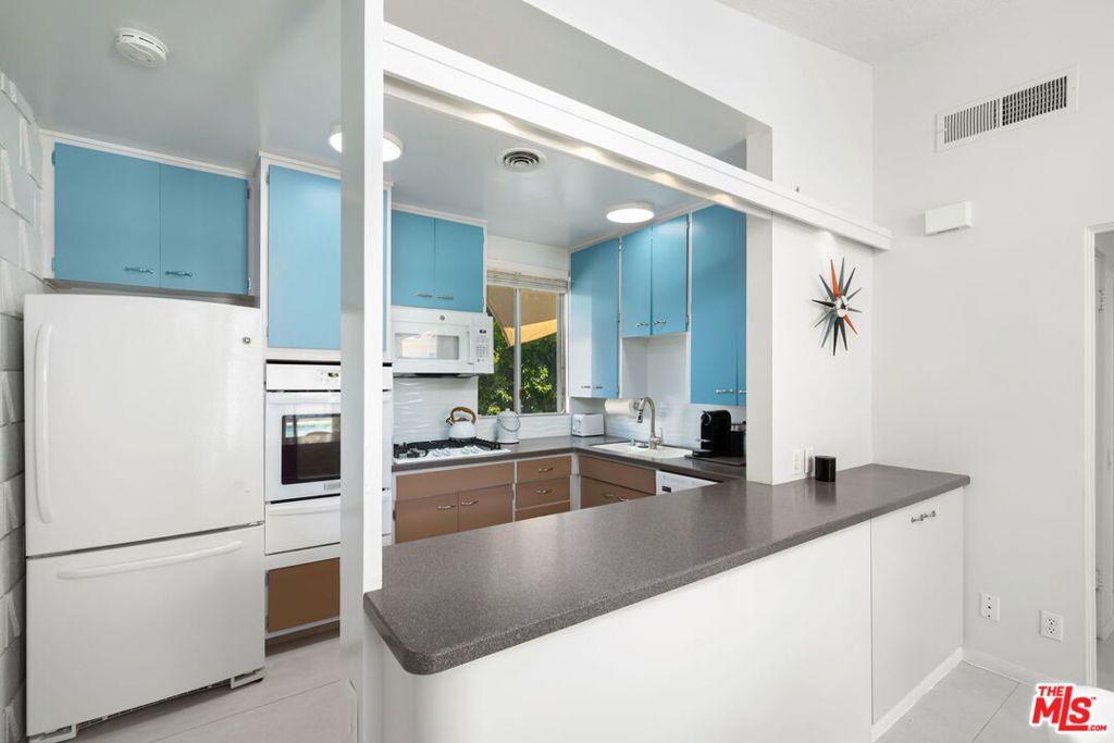 Calypso Palms - Residential Lease