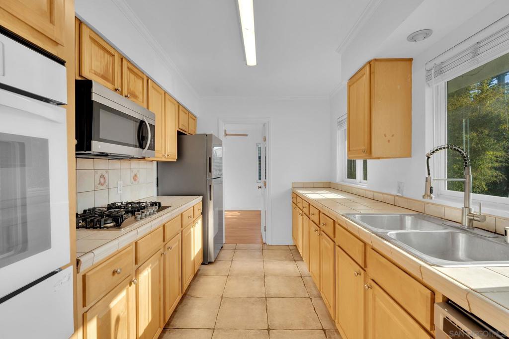 5166 Brockbank