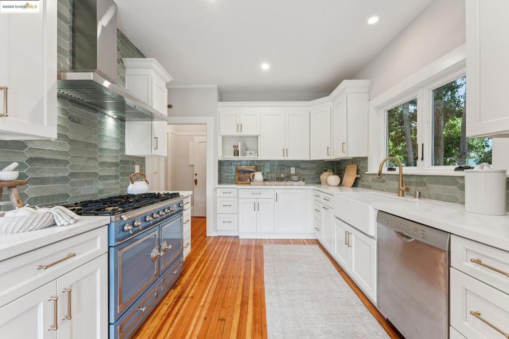 CROCKER HGHLANDS - Residential