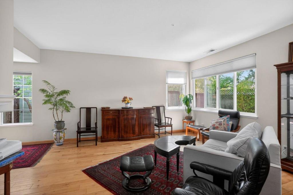 Properties 2 37 Silver Birch