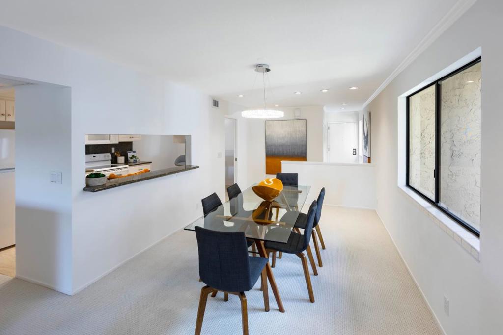226 W Edith Avenue 2
