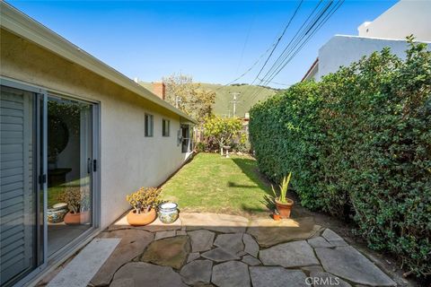 Tiny photo for 229 Pier Avenue Ave, Pismo Beach, CA 93449 (MLS # SC25268932)