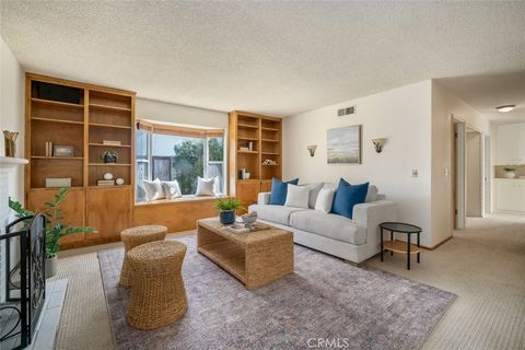 Tiny photo for 229 Pier Avenue Ave, Pismo Beach, CA 93449 (MLS # SC25268932)