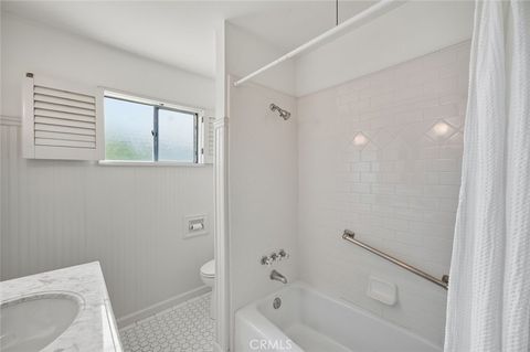 Tiny photo for 229 Pier Avenue Ave, Pismo Beach, CA 93449 (MLS # SC25268932)