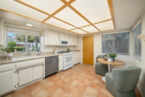 Tiny photo for 229 Pier Avenue Ave, Pismo Beach, CA 93449 (MLS # SC25268932)