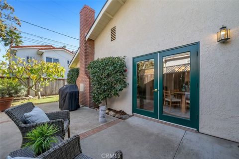 Tiny photo for 229 Pier Avenue Ave, Pismo Beach, CA 93449 (MLS # SC25268932)