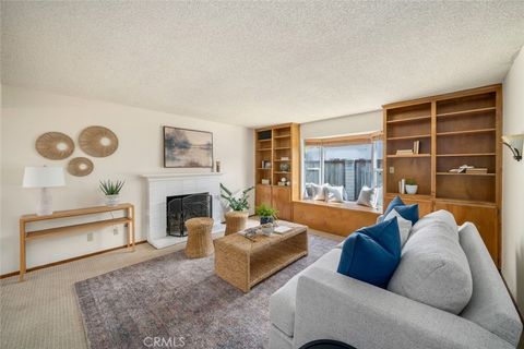 Tiny photo for 229 Pier Avenue Ave, Pismo Beach, CA 93449 (MLS # SC25268932)