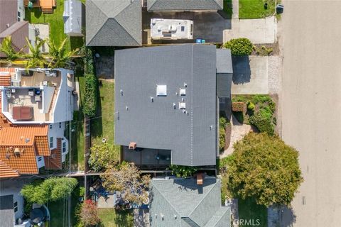 Tiny photo for 229 Pier Avenue Ave, Pismo Beach, CA 93449 (MLS # SC25268932)