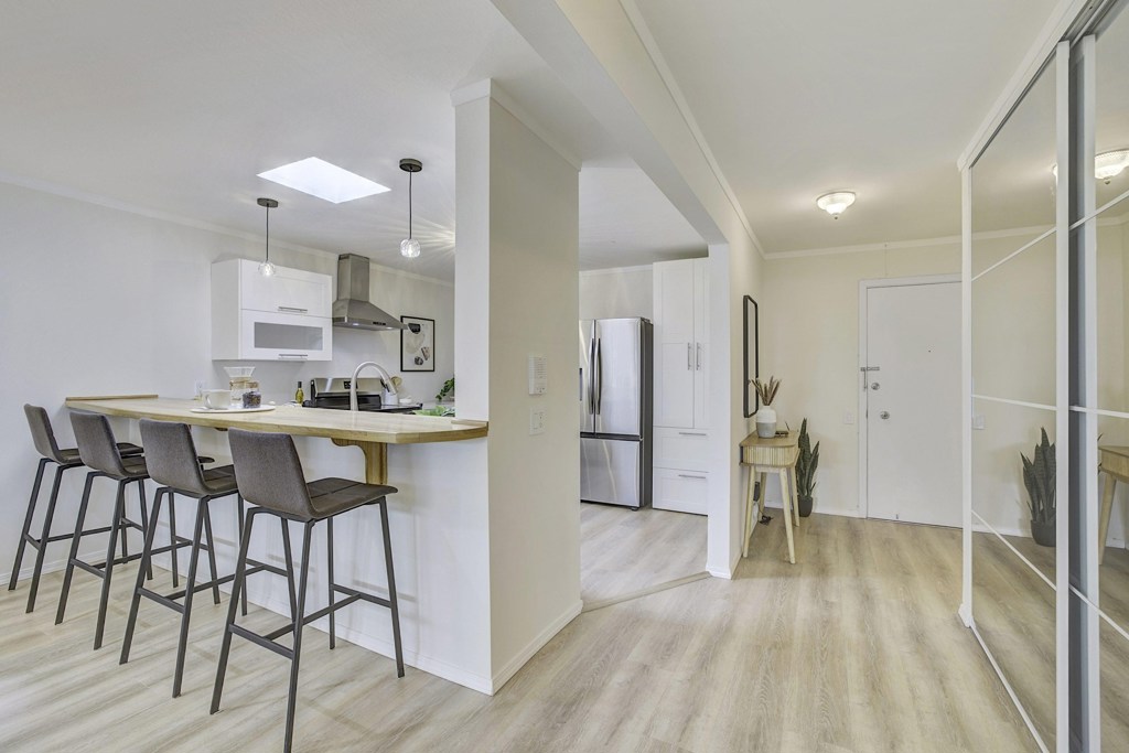 3750 Harrison St 304