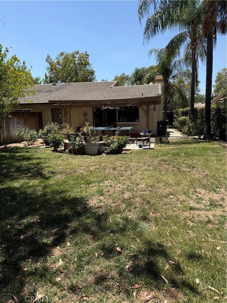 25852 Estaban