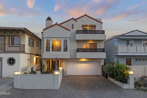 Photo of 116 Pasadena Avenue, Oxnard, CA 93035 (MLS # V1-33642)