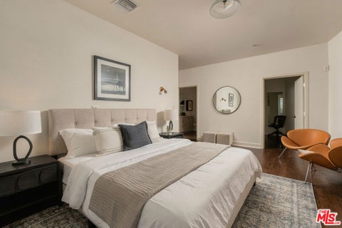 Tiny photo for 10639 Woodbridge Street #101, North Hollywood, CA 91602 (MLS # 26102927)