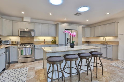 Photo of 1421 Sunflower Circle N, Palm Springs, CA 92262 (MLS # 219152439DA)