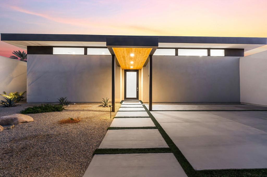 80933 Kiwi Court