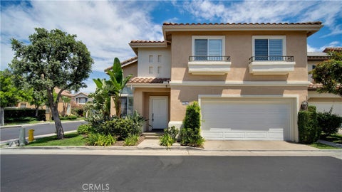 Photo of 12944 Maxwell Drive, Tustin, CA 92782 (MLS # OC26161244)