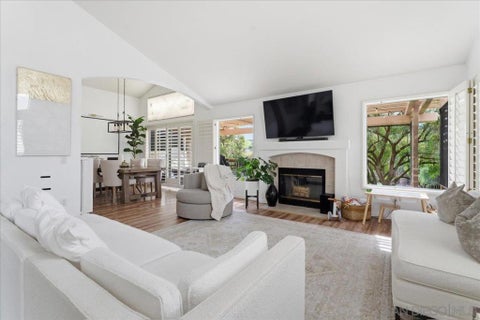 Photo of 29585 Circle R Greens Dr, Escondido, CA 92026 (MLS # 260015915SD)