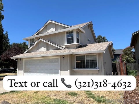 Photo of 5 E Fire leaf Ct, CT #2, Sacramento, CA 95838 (MLS # 260025032SD)