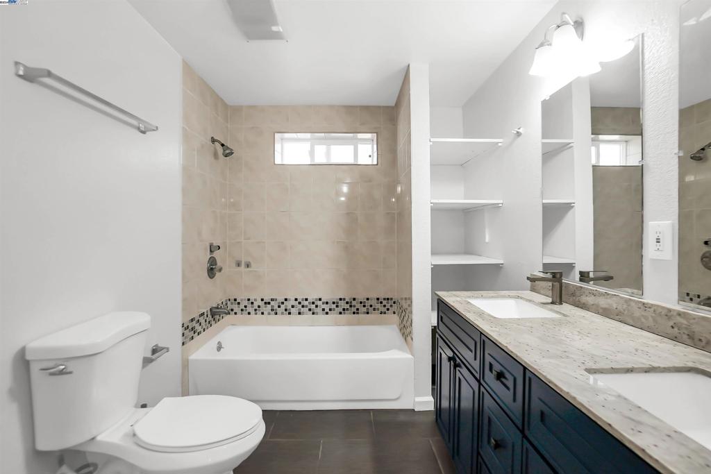 OAKLAND - Residential