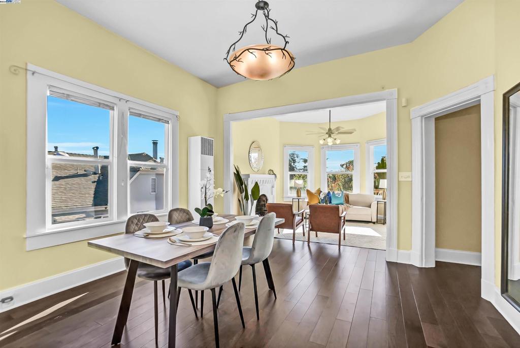 OAKLAND - Residential